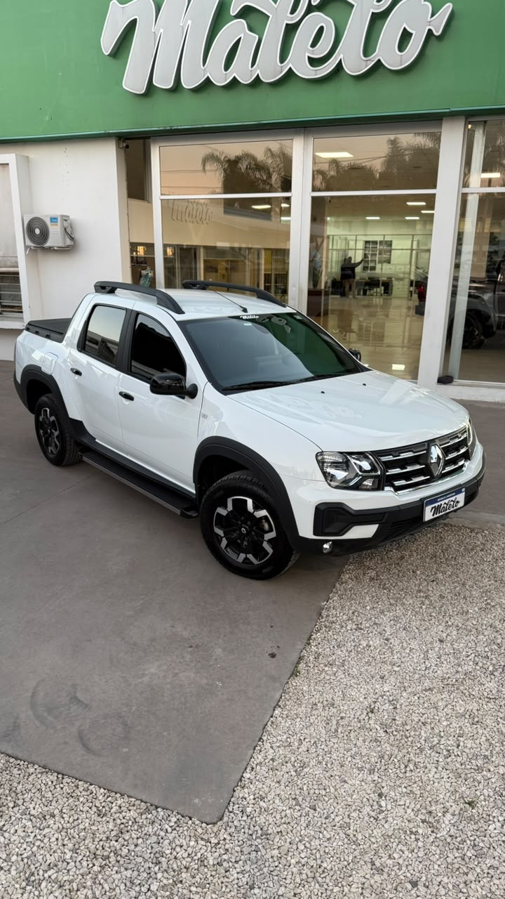 RENAULT - OROCH   ICONIC  1.3  - AUTOMÁTICA - 2024